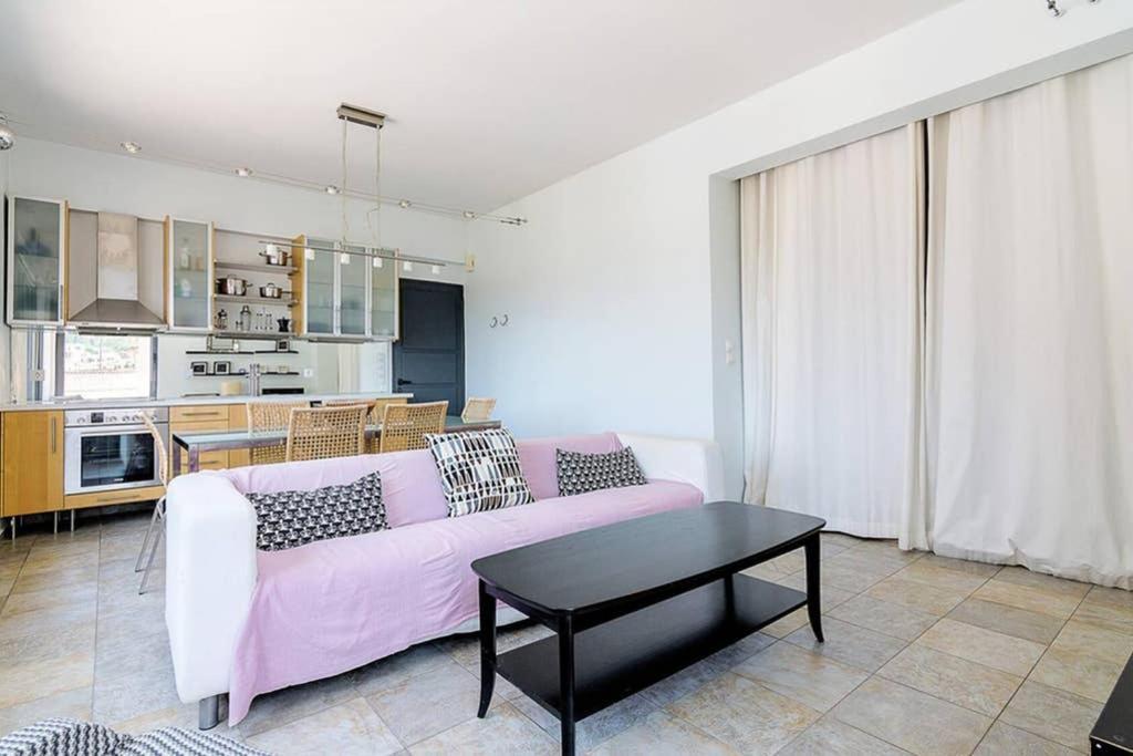 1Bedroom House In The City Center With Great View أثينا المظهر الخارجي الصورة